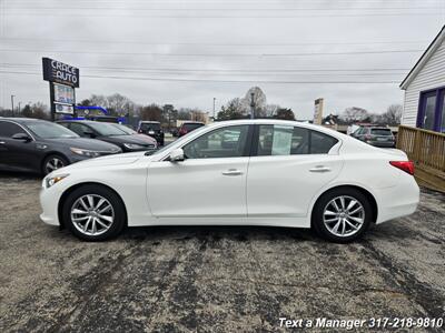 2017 INFINITI Q50 2.0T Premium   - Photo 2 - Greenwood, IN 46142