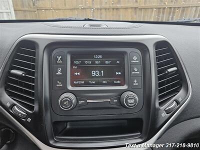 2014 Jeep Cherokee Sport   - Photo 17 - Greenwood, IN 46142