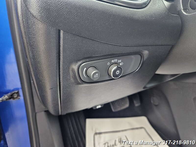 2019 Chevrolet Equinox LS - Photo 11 - Greenwood, IN 46142
