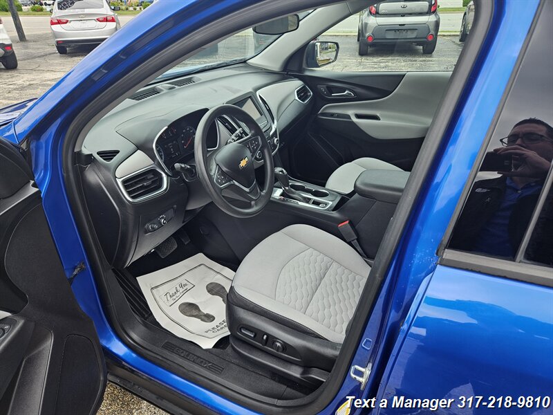 2019 Chevrolet Equinox LS - Photo 9 - Greenwood, IN 46142
