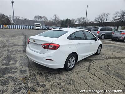 2017 Chevrolet Cruze LS Auto   - Photo 5 - Greenwood, IN 46142