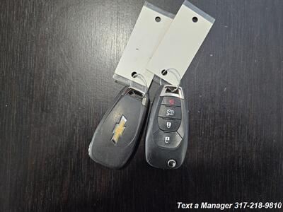 2017 Chevrolet Cruze LS Auto   - Photo 24 - Greenwood, IN 46142