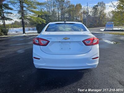 2017 Chevrolet Cruze LS Auto   - Photo 4 - Greenwood, IN 46142