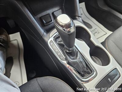 2017 Chevrolet Cruze LS Auto   - Photo 18 - Greenwood, IN 46142