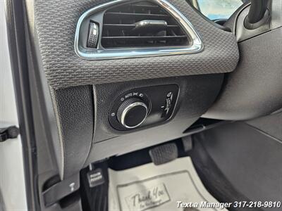 2017 Chevrolet Cruze LS Auto   - Photo 11 - Greenwood, IN 46142