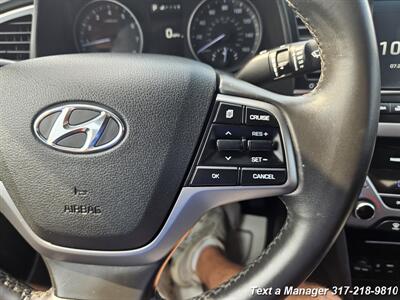 2017 Hyundai ELANTRA Limited   - Photo 18 - Greenwood, IN 46142