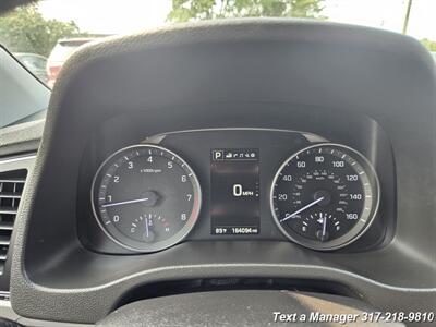 2017 Hyundai ELANTRA Limited   - Photo 15 - Greenwood, IN 46142