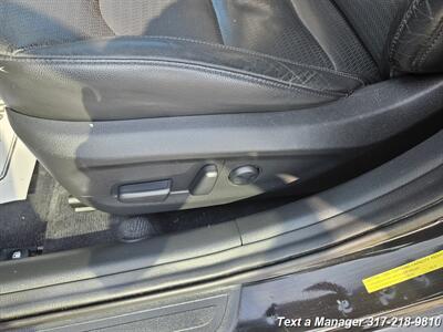 2017 Hyundai ELANTRA Limited   - Photo 13 - Greenwood, IN 46142