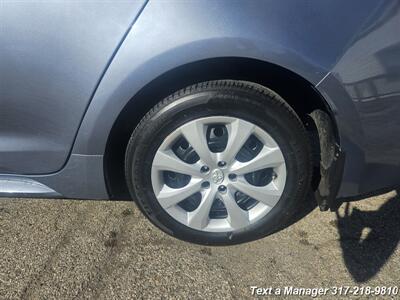 2024 Toyota Corolla LE   - Photo 20 - Greenwood, IN 46142