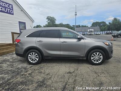 2016 Kia Sorento LX   - Photo 6 - Greenwood, IN 46142