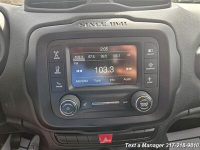 2015 Jeep Renegade Latitude   - Photo 15 - Greenwood, IN 46142