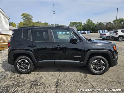 2015 Jeep Renegade Latitude   - Photo 6 - Greenwood, IN 46142