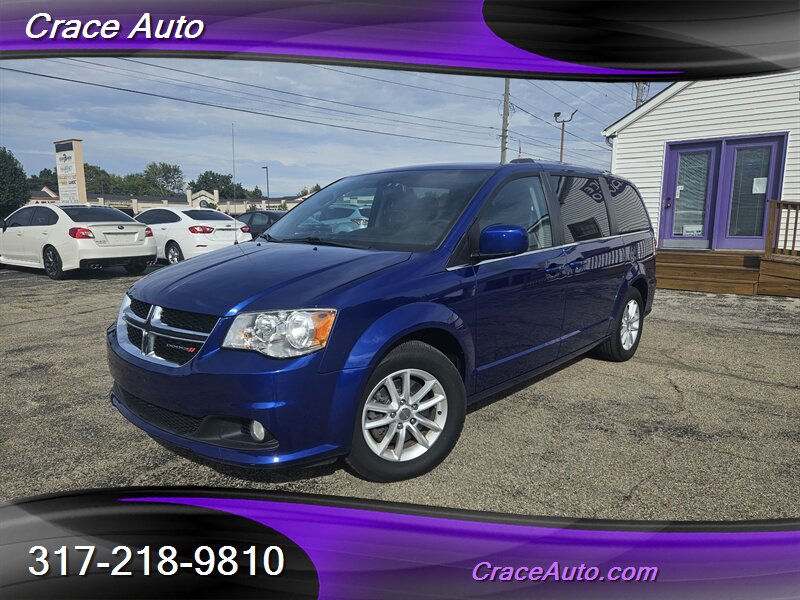 2018 Dodge Grand Caravan SXT   - Photo 1 - Greenwood, IN 46142