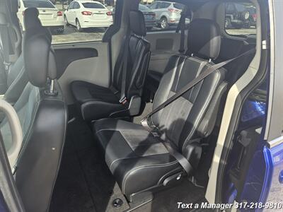 2018 Dodge Grand Caravan SXT   - Photo 26 - Greenwood, IN 46142