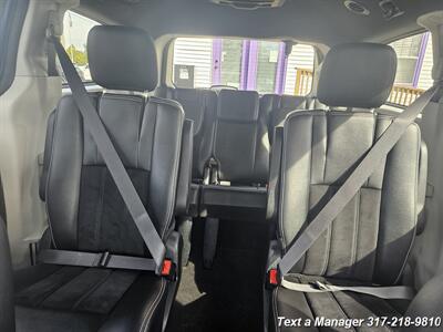 2018 Dodge Grand Caravan SXT   - Photo 25 - Greenwood, IN 46142