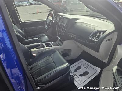 2018 Dodge Grand Caravan SXT   - Photo 35 - Greenwood, IN 46142