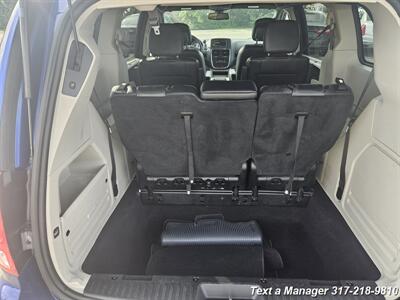 2018 Dodge Grand Caravan SXT   - Photo 31 - Greenwood, IN 46142