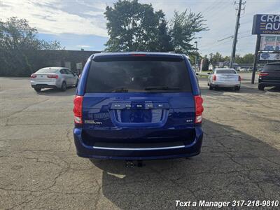 2018 Dodge Grand Caravan SXT   - Photo 4 - Greenwood, IN 46142