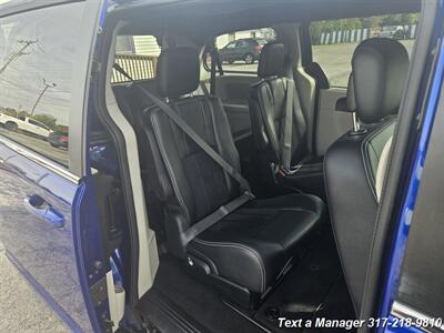 2018 Dodge Grand Caravan SXT   - Photo 33 - Greenwood, IN 46142