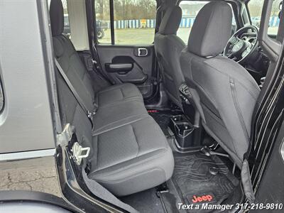 2019 Jeep Wrangler Unlimited Sport Altitude   - Photo 26 - Greenwood, IN 46142