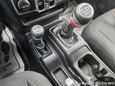 2019 Jeep Wrangler Unlimited Sport Altitude   - Photo 22 - Greenwood, IN 46142