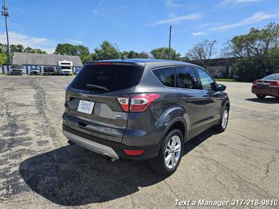 2017 Ford Escape SE   - Photo 5 - Greenwood, IN 46142