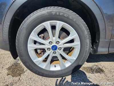 2017 Ford Escape SE   - Photo 9 - Greenwood, IN 46142