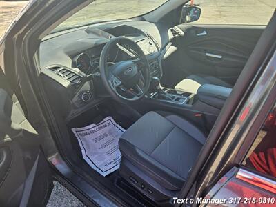 2017 Ford Escape SE   - Photo 14 - Greenwood, IN 46142
