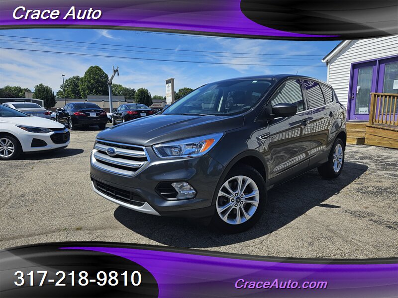 2017 Ford Escape SE - Photo 1 - Greenwood, IN 46142