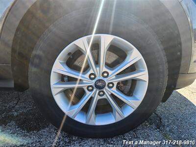 2017 Ford Escape SE   - Photo 12 - Greenwood, IN 46142