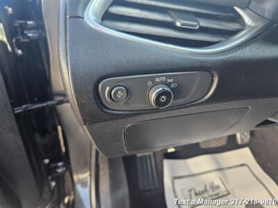 2017 Chevrolet Malibu LT   - Photo 12 - Greenwood, IN 46142