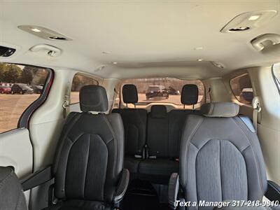 2017 Chrysler Pacifica Touring   - Photo 22 - Greenwood, IN 46142