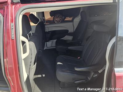 2017 Chrysler Pacifica Touring   - Photo 23 - Greenwood, IN 46142