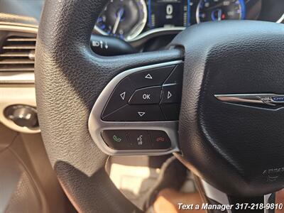 2017 Chrysler Pacifica Touring   - Photo 15 - Greenwood, IN 46142
