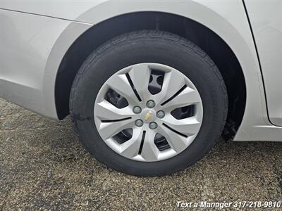 2012 Chevrolet Cruze LS   - Photo 25 - Greenwood, IN 46142