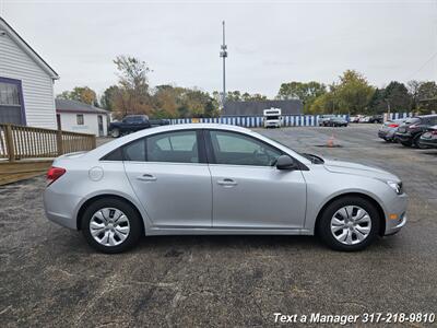 2012 Chevrolet Cruze LS   - Photo 6 - Greenwood, IN 46142