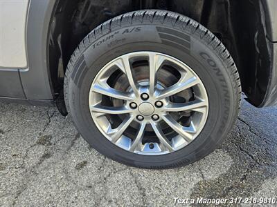 2019 Jeep Cherokee Latitude Plus   - Photo 29 - Greenwood, IN 46142