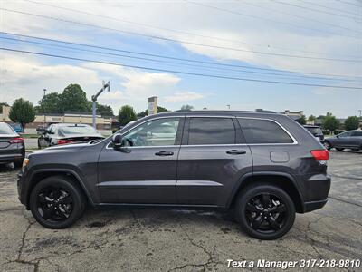 2018 Jeep Grand Cherokee Limited   - Photo 2 - Greenwood, IN 46142