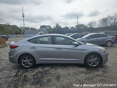 2017 Hyundai ELANTRA SE   - Photo 6 - Greenwood, IN 46142