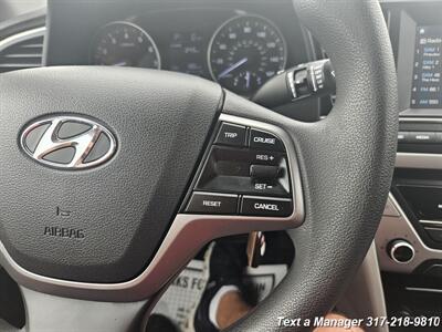 2017 Hyundai ELANTRA SE   - Photo 15 - Greenwood, IN 46142