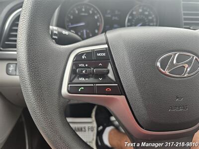 2017 Hyundai ELANTRA SE   - Photo 14 - Greenwood, IN 46142