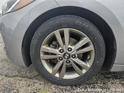 2017 Hyundai ELANTRA SE   - Photo 25 - Greenwood, IN 46142