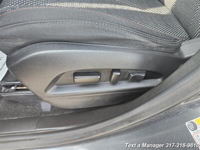 2017 Chevrolet Equinox LT   - Photo 11 - Greenwood, IN 46142