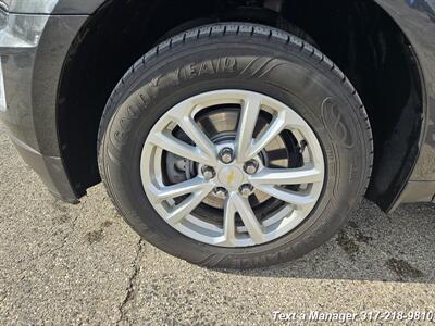 2017 Chevrolet Equinox LT   - Photo 25 - Greenwood, IN 46142
