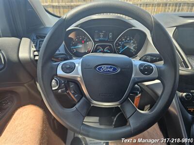 2016 Ford Escape SE   - Photo 12 - Greenwood, IN 46142