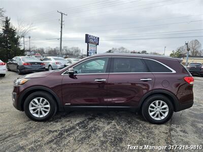 2017 Kia Sorento LX   - Photo 2 - Greenwood, IN 46142