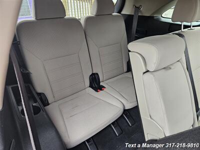 2017 Kia Sorento LX   - Photo 30 - Greenwood, IN 46142