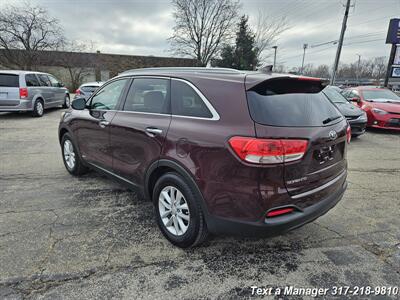 2017 Kia Sorento LX   - Photo 3 - Greenwood, IN 46142