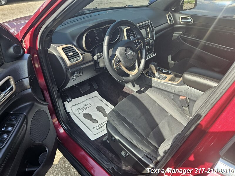 2017 Jeep Grand Cherokee Laredo - Photo 9 - Greenwood, IN 46142
