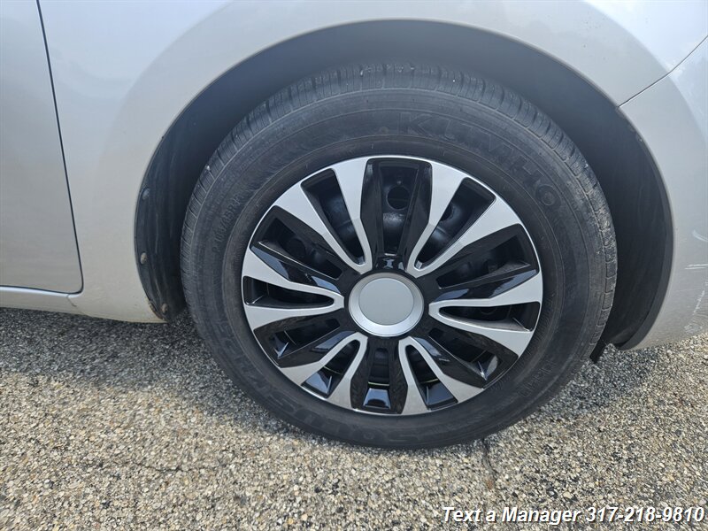 2013 Kia Rio LX - Photo 12 - Greenwood, IN 46142